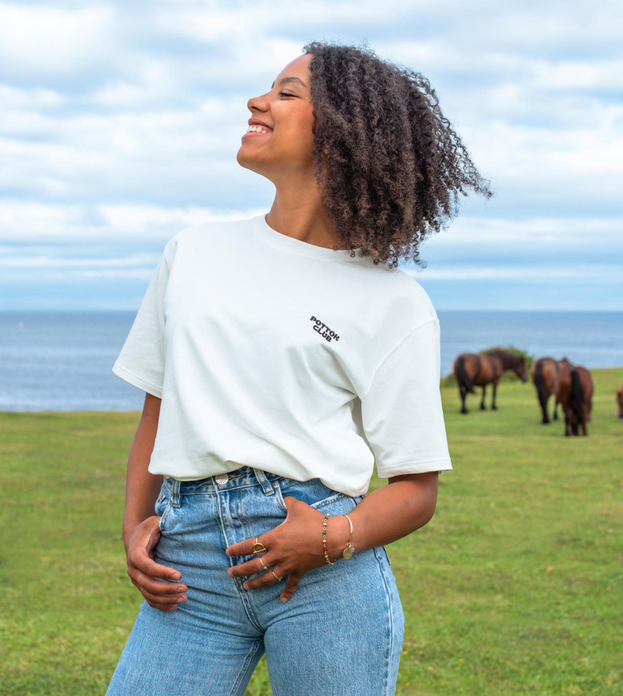 t-shirt klasikoa blanc devant les pottok